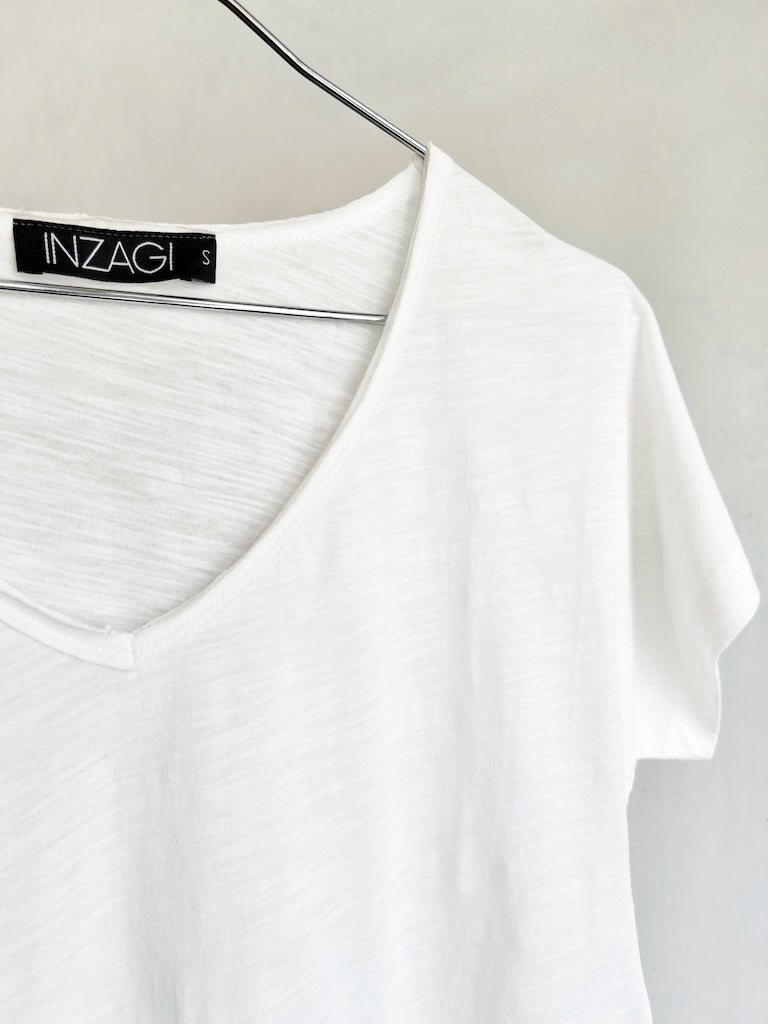INZAGI V NECK TEE