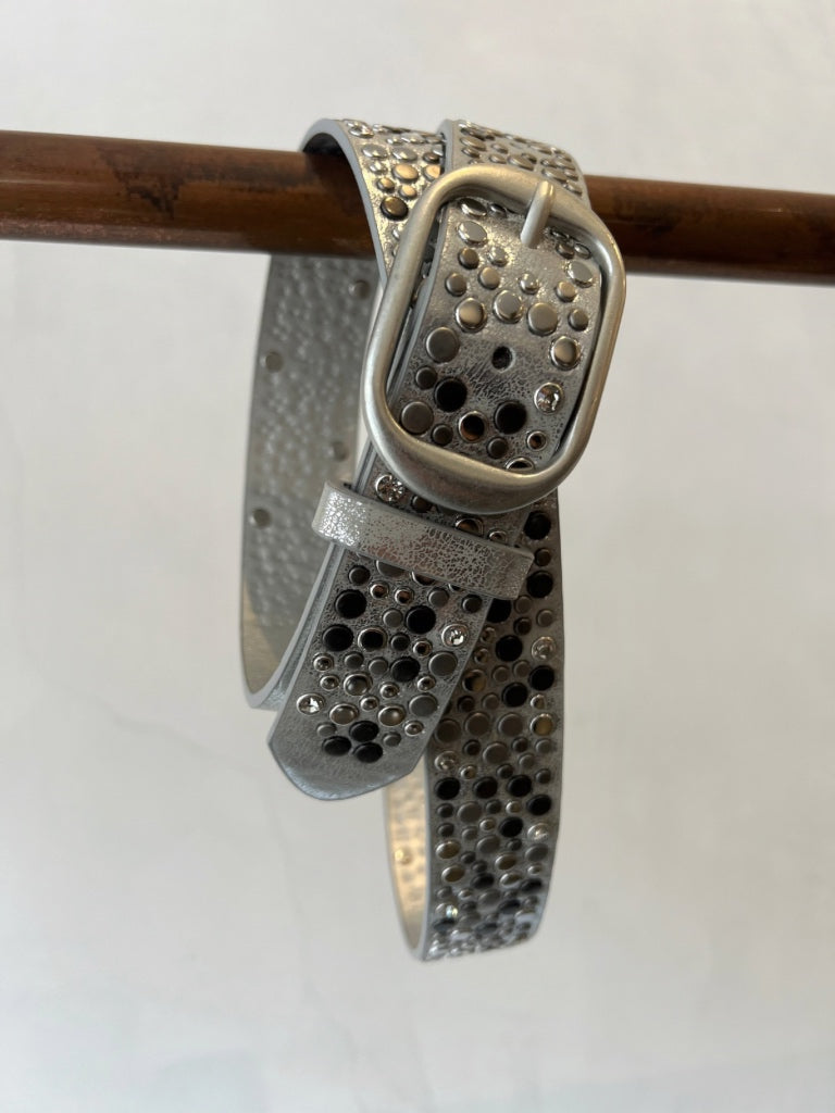 INZAGI LEATHER STUDDED BELT