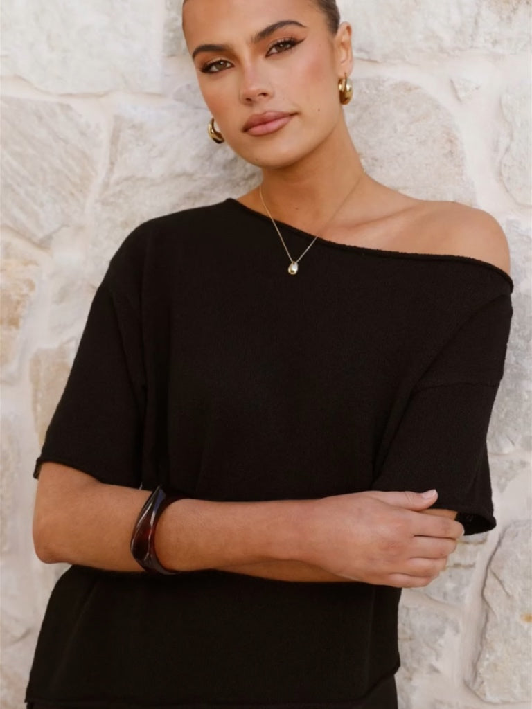 WHITE CLOSET AINSLEY ASYMMETRICAL TOP