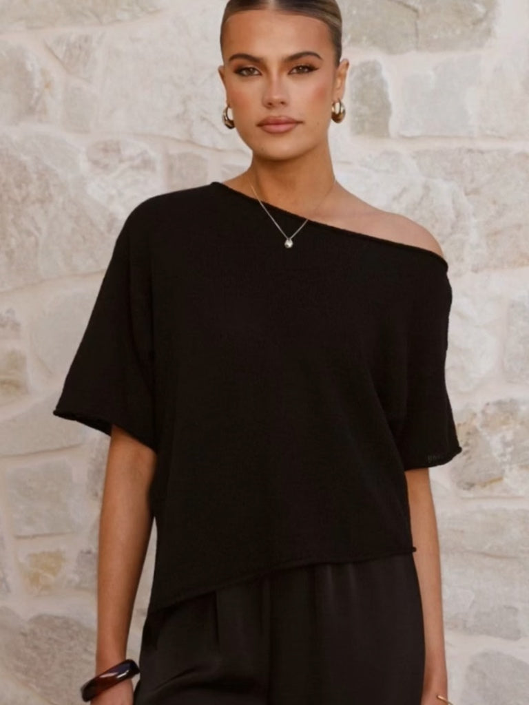 WHITE CLOSET AINSLEY ASYMMETRICAL TOP