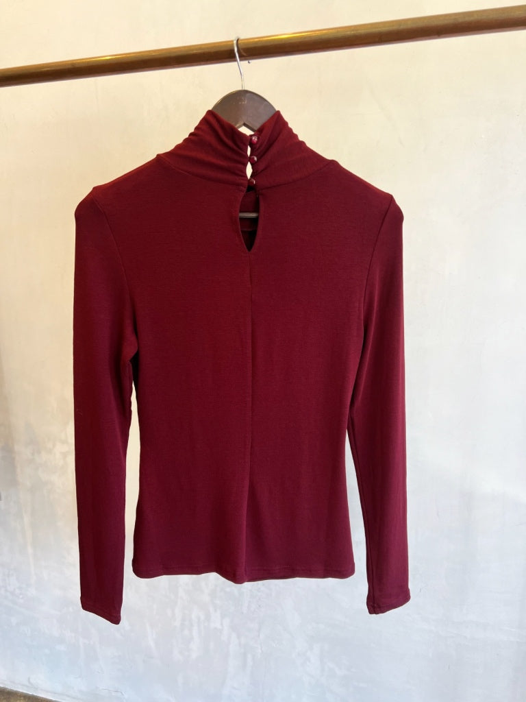 SG TWIST KNIT TOP