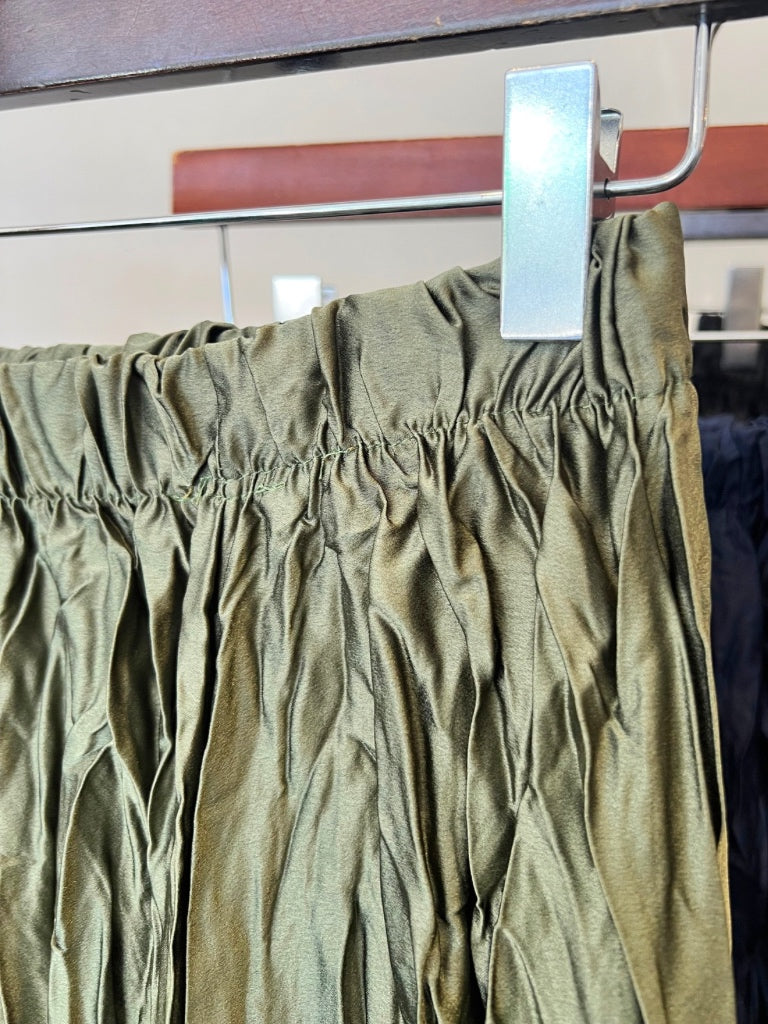 AMICI CRINKLE SATIN SKIRT