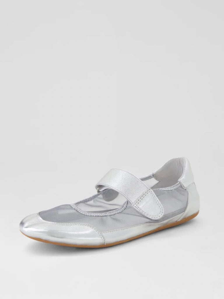 DJANGO &amp; JULIETTE BRAYA MESH FLAT