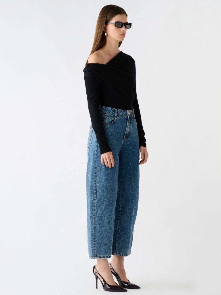 ESMAEE PINNACLE KNIT TOP