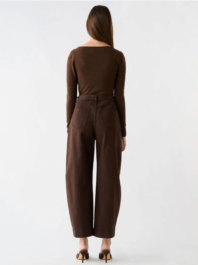 ESMAEE PINNACLE KNIT TOP