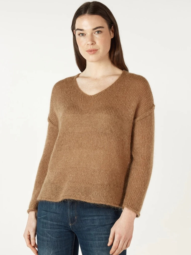 ZAKET & PLOVER MOHAIR VEE JUMPER