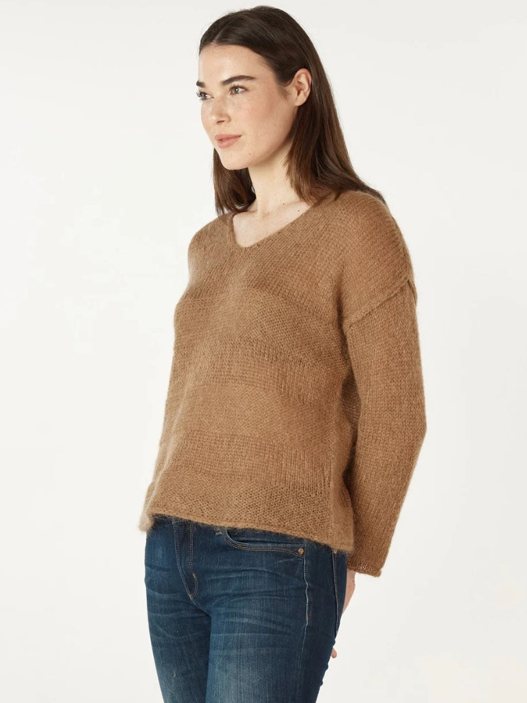 ZAKET & PLOVER MOHAIR VEE JUMPER