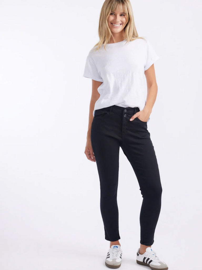 ITALIAN STAR EMMA JEAN