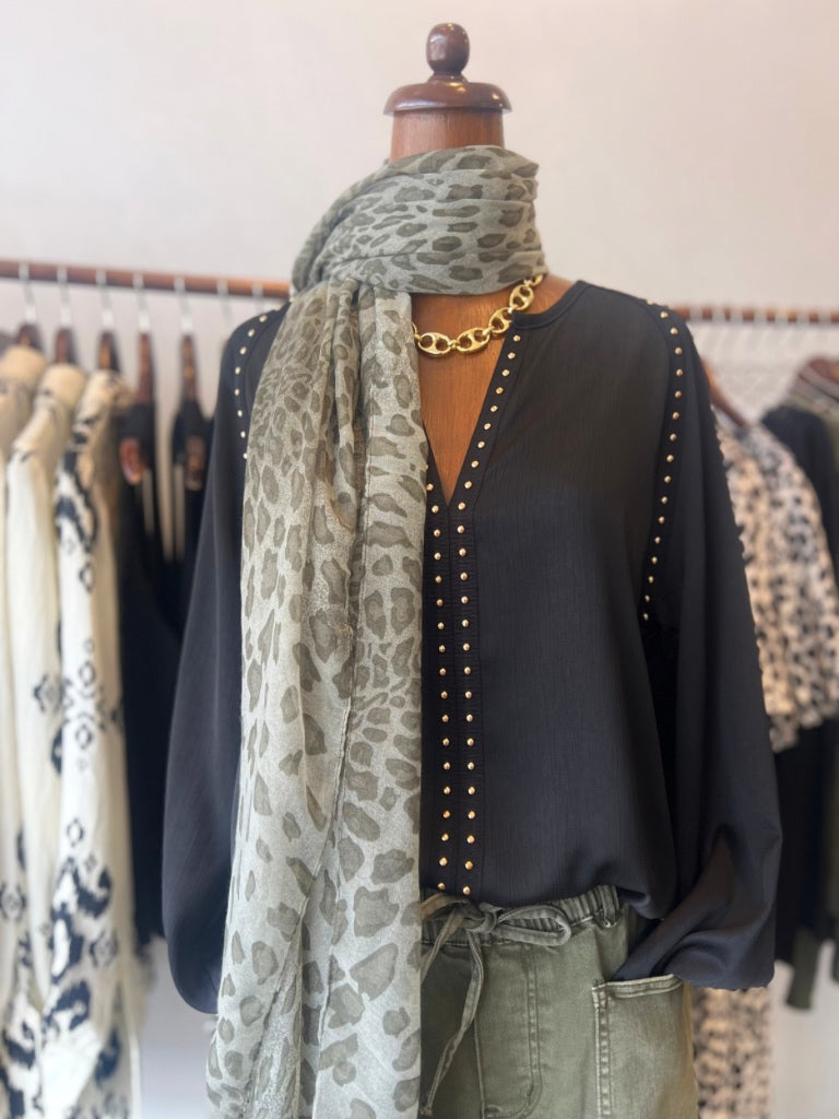 GIGI STUDDED BLOUSE