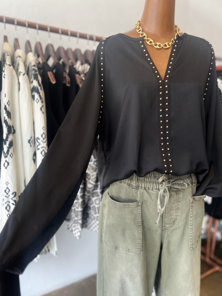 GIGI STUDDED BLOUSE