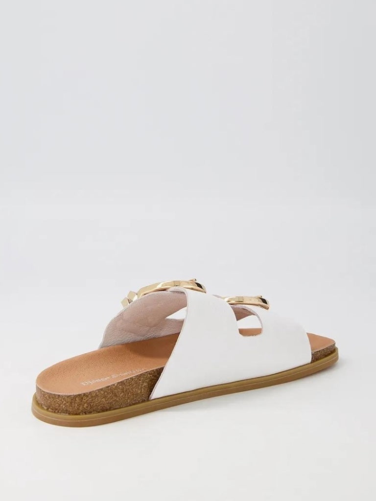 DJANGO & JULIETTE NABINA SLIDE