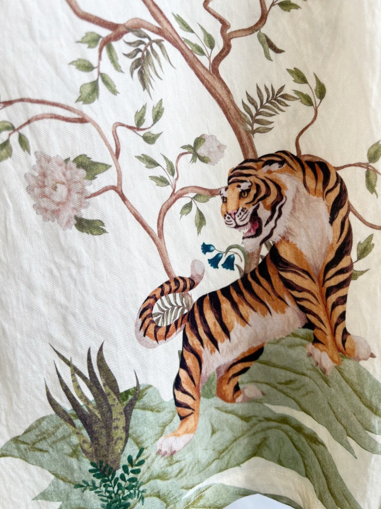 TUTTI BELLA YUNA TIGER SHIRT