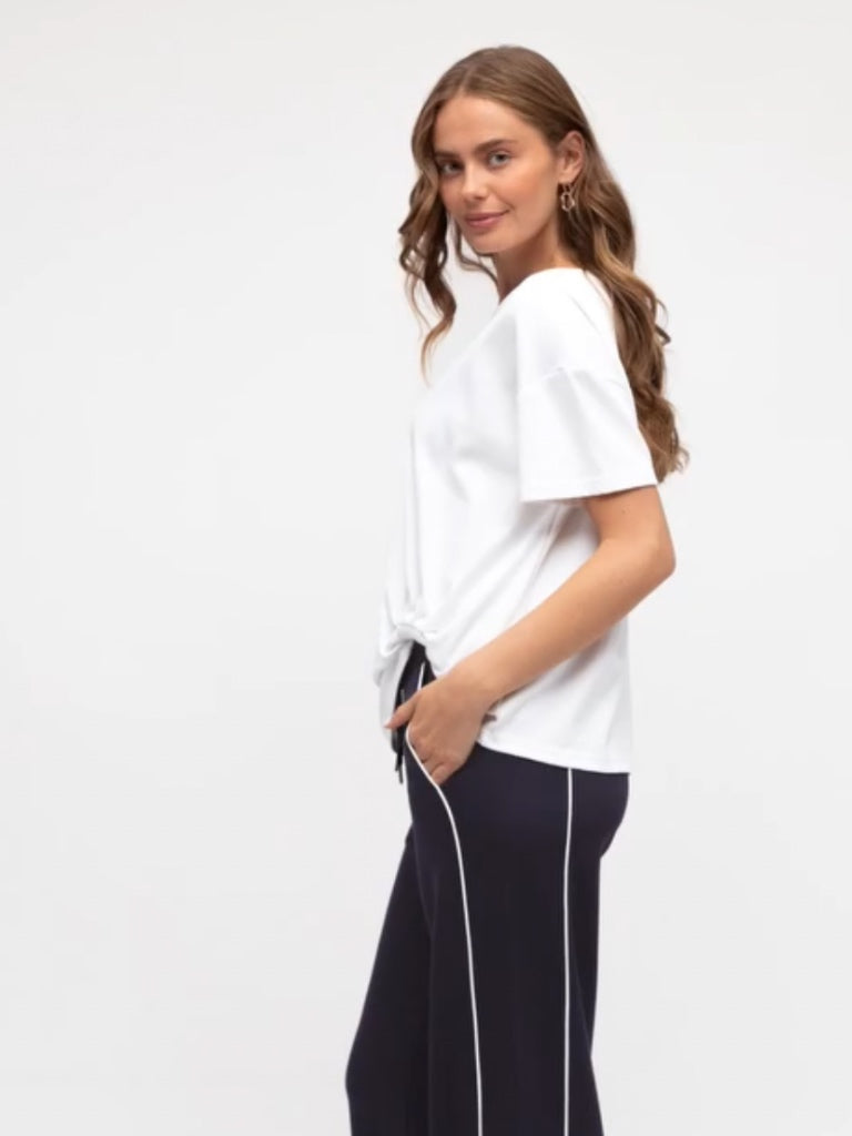 LABEL OF LOVE TUCK TEE