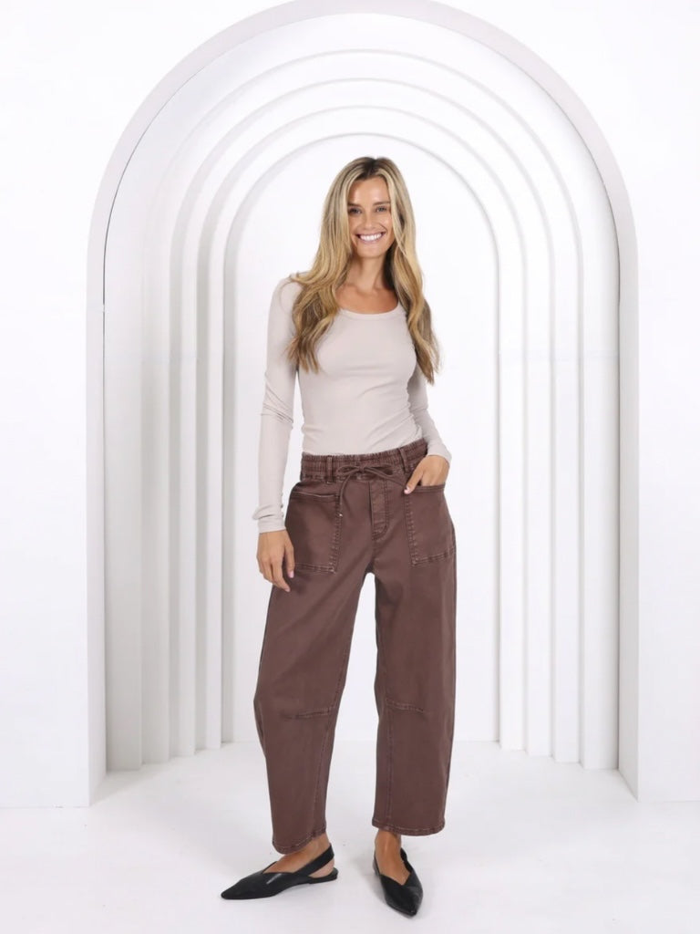 MONACO LEO BARREL JEANS