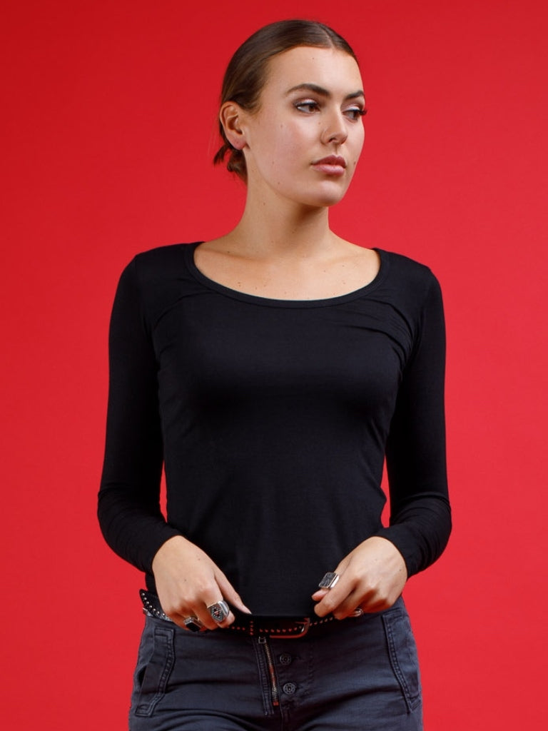 INZAGI LONG SLEEVE SCOOP NECK TOP